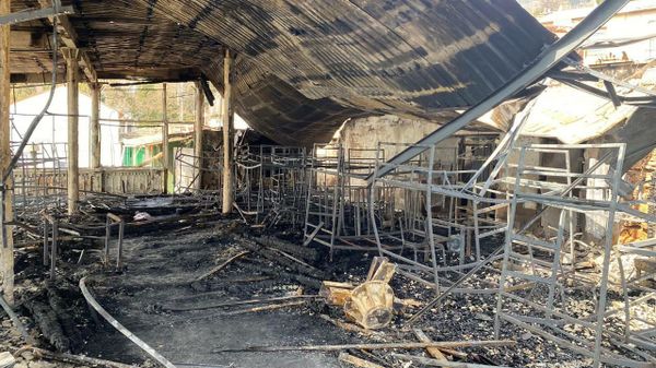Пожар в недостроенном здании в Алупке, 18.03.2022