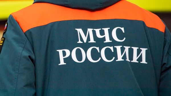 Учения МЧС. Тренировка тушения пожаров в музыкальном училище им. Чайковского в Симферополе
