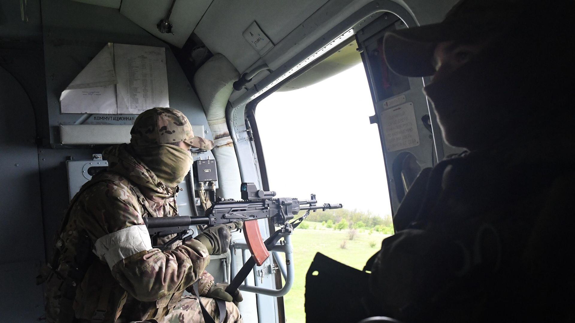 Полевой аэродром в зоне проведения специальной военной операции - РИА Новости, 1920, 06.06.2022