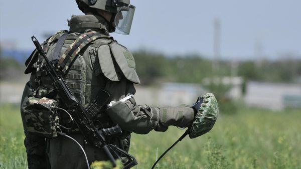 Разминирование территории комбината Азовсталь и бывших позиций ВСУ в Мариуполе