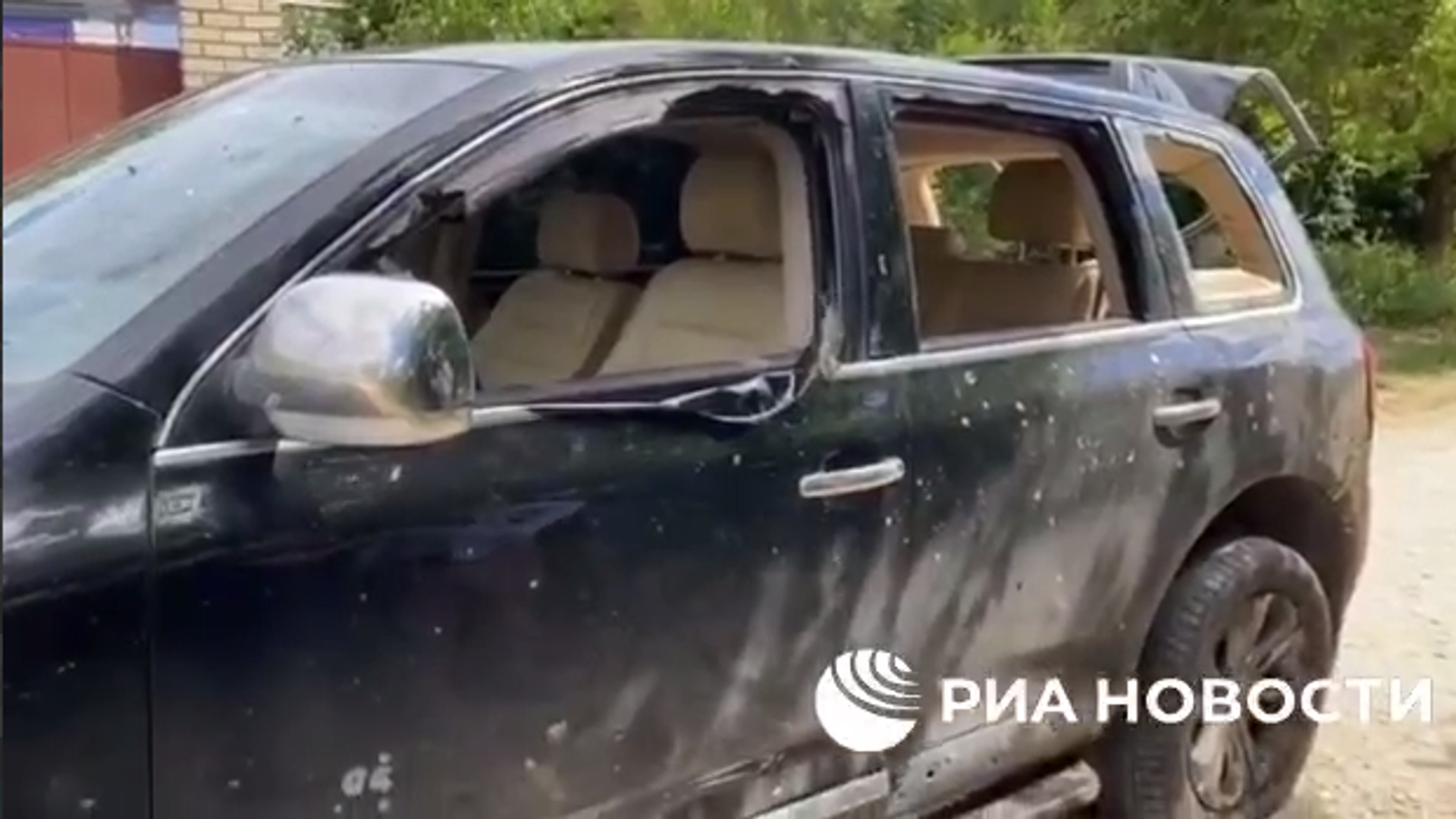 Автомобиль главы ВГА Чернобаевки Юрия Турулева после покушения - РИА Новости, 1920, 22.06.2022