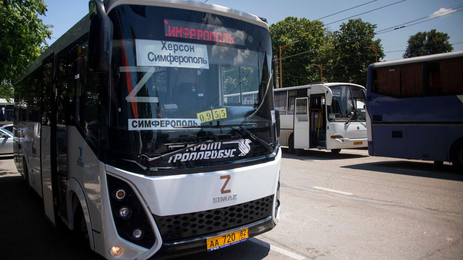 Прибытие рейсового автобуса из Херсона на автостанцию в Симферополе - РИА Новости, 1920, 27.07.2022