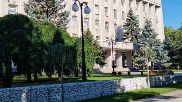Административное здание в Херсоне