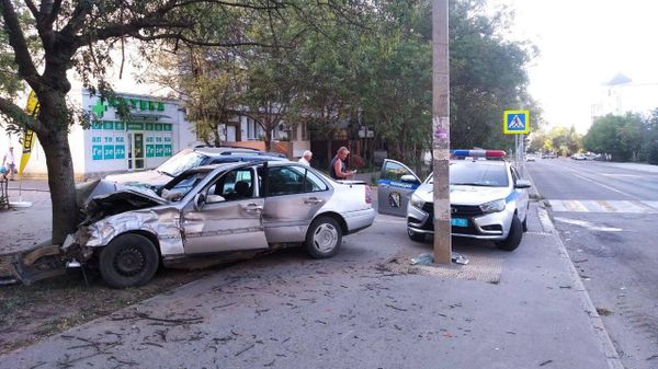 ДТП в Севастополе на перекрестке улиц Лобанова и Николая Музыки