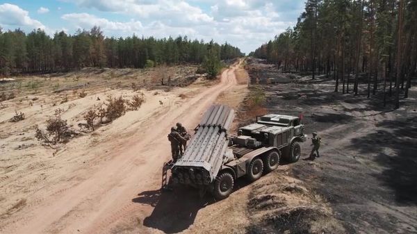 Боевая работа расчетов реактивных систем Ураган в зоне спецоперации