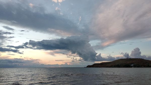 Пасмурное небо поселка Курортное