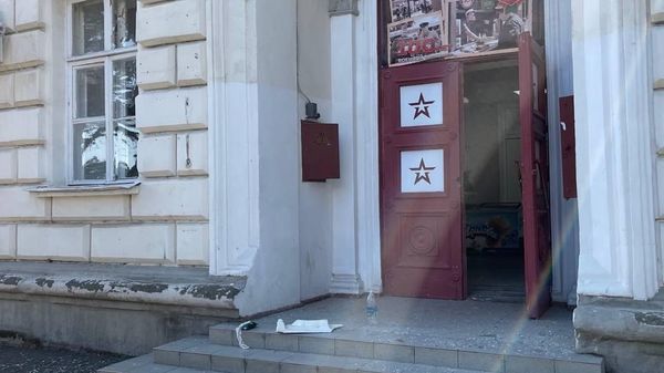 Территория Штаба ЧФ в Севастополе, куда прилетел вражеский беспилотник