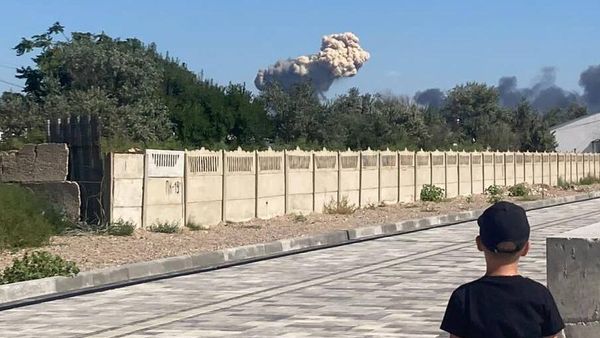 Взрывы в районе Новофедоровки в Крыму