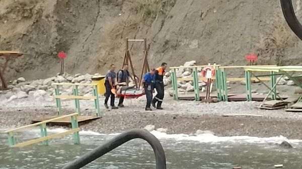 В Севастополе женщина сорвалась со скалы
