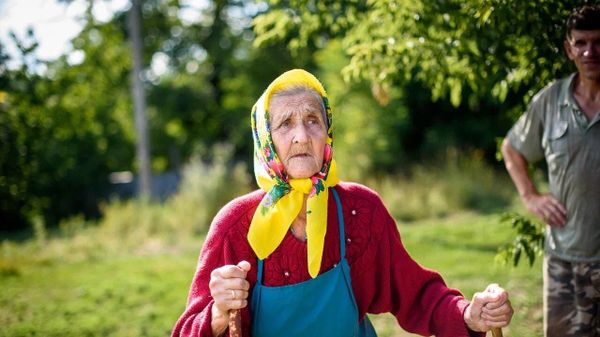 Жительница Сватовского района Луганской Народной Республики