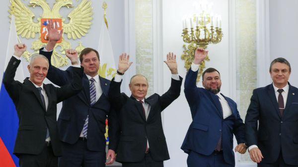 Церемония подписания договоров о вхождении в РФ ДНР, ЛНР, Запорожской и Херсонской областей