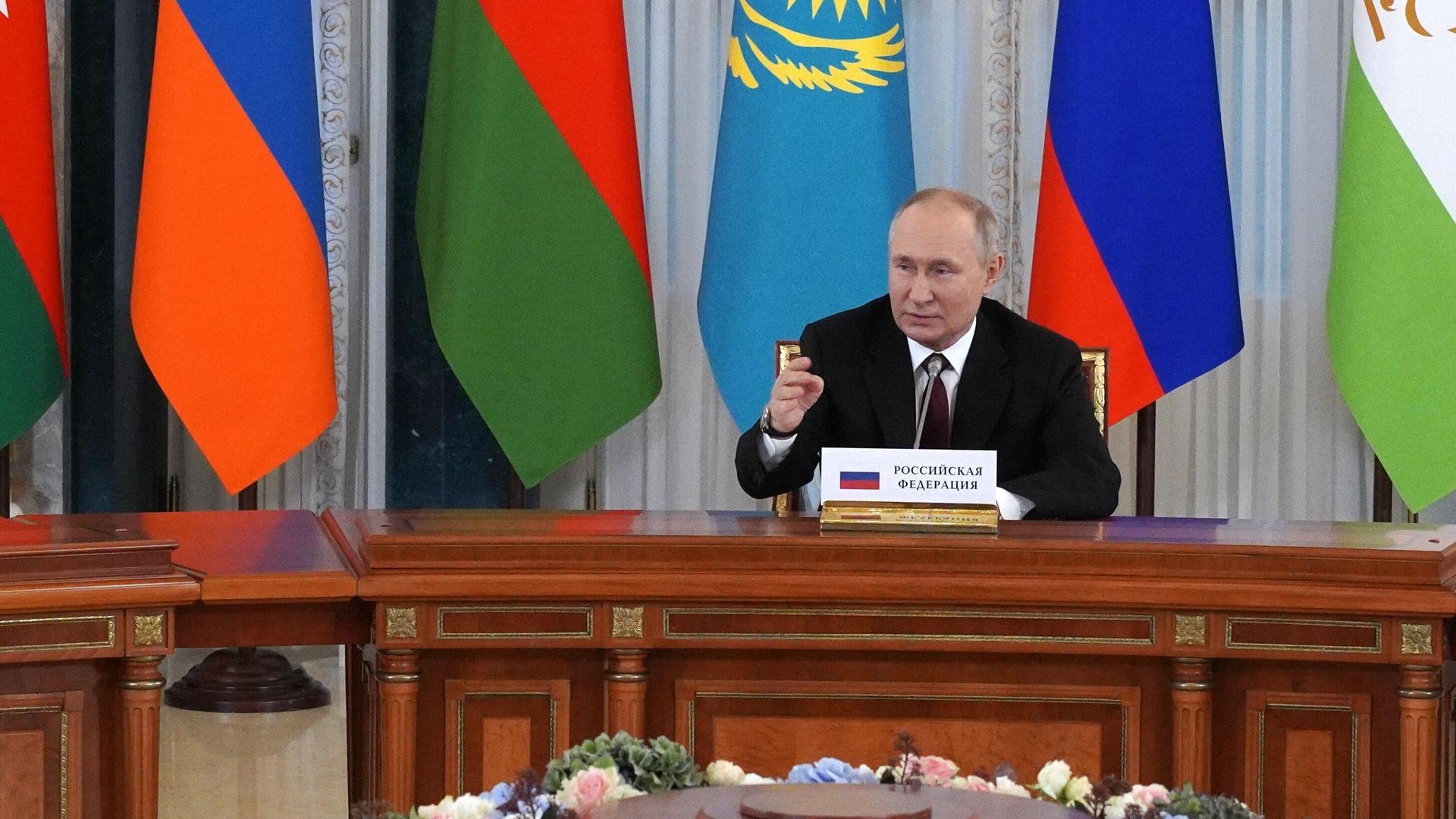 Президент РФ В. Путин принял участие в неформальной встрече руководителей стран - участниц СНГ - РИА Новости, 1920, 07.10.2022