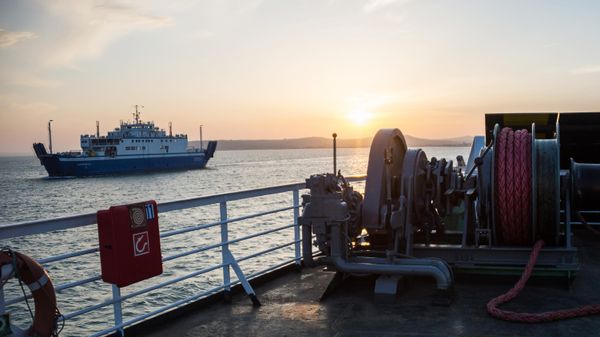 Палуба парома Крым на Керченском проливе.