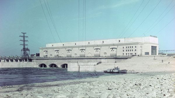 Каховская гидроэлектростанция, входящая в состав Укргидроэнерго.