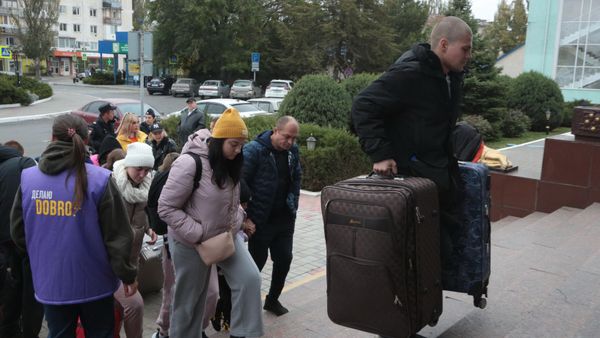 Эвакуированные жители Херсона
