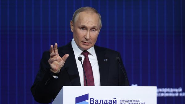 Президент РФ В. Путин принял участие в заседании Международного дискуссионного клуба Валдай