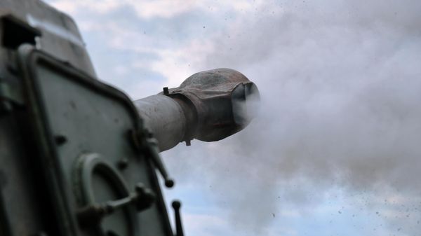 Работа экипажа 2С3 Акация в ходе спецоперации на Украине