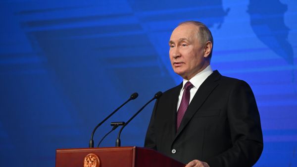 Президент РФ В.Путин принял участие в праздновании Дня народного единства