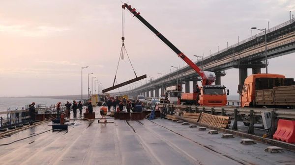 На Крымском мосту завершили надвижку всех пролетных строений