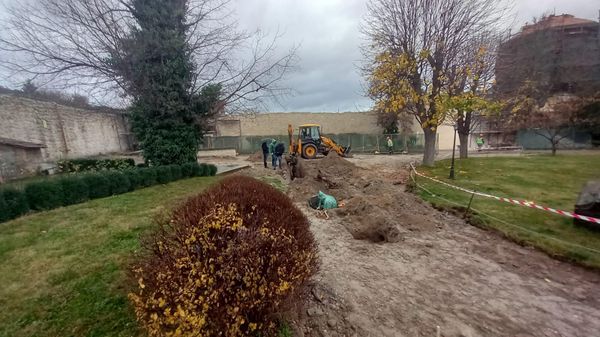 Эксгумация останков немецких солдат на территории Ханского дворца в Бахчисарае