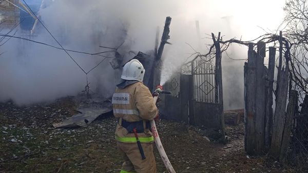 В селе Счастливое Бахчисарайского района сгорел жилой дом