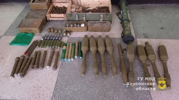 Оружие, изъятое сотрудниками полиции в Херсонской области.