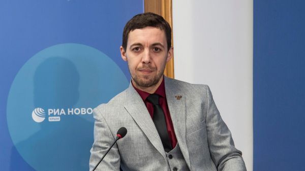 Учитель математики МБОУ Столбовская школа Джанкойского района Республики Крым – внештатный советник министра образования, науки и молодежи Республики Крым Ролан Абджемелов Учитель математики МБОУ Столбовская школа Джанкойского района Республики Крым – внештатный советник министра образования, науки и молодежи Республики Крым Ролан Абджемелов