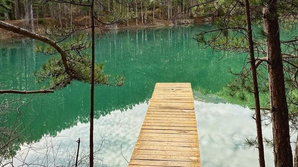 В Крыму благоустроили эколого- просветительский объект К бирюзовому озеру 