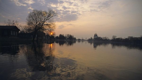 Закат на Днепре