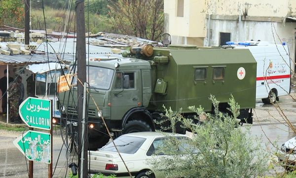 Российские военные в Сирии помогают в ликвидации последствий землетрясения