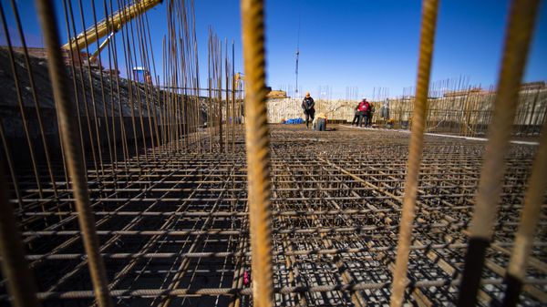 Стройплощадка рекреационно-курортного комплекса в районе озера Мойнаки в Евпатории Стройплощадка рекреационно-курортного комплекса в районе озера Мойнаки в Евпатории