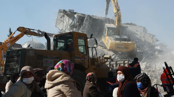 Ликвидация последствий землетрясения продолжается в Турции