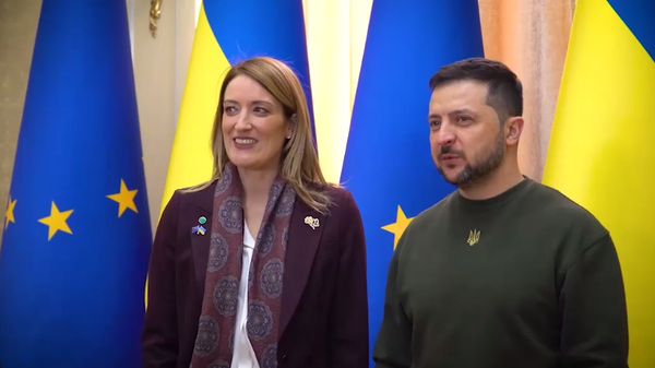 Владимир Зеленский на встрече с президентом Европейского парламента Робертой Метсолой