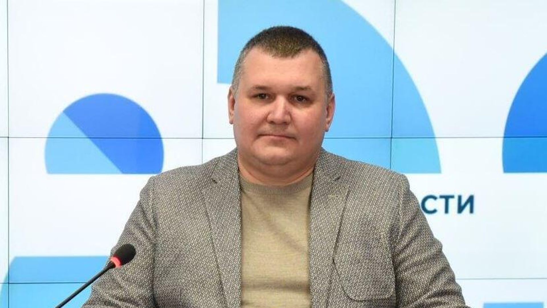Глава Мелитопольского района Сигута заявил о наплыве желающих получить паспорт РФ - РИА Новости, 1920, 11.03.2023