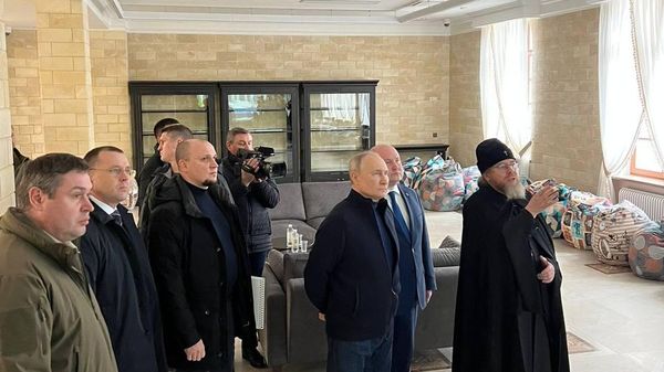 Владимир Путин в школе искусств в Севастополе 18 марта 2023 года