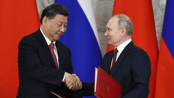Подписание российско-китайских документов в Кремле