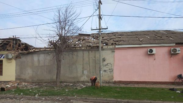 Разрушения от обломков украинского беспилотника в Джанкое. 21.03.2023 Разрушения от обломков украинского беспилотника в Джанкое. 21.03.2023
