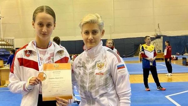 Спортсменка из Крыма Кристина Тырина со своим тренером
