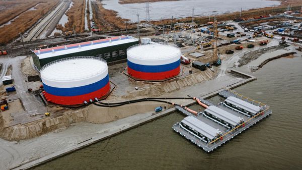Новый водовод, соединяющий Ростовскую область и Донбасс, начал забор воды из реки Дон