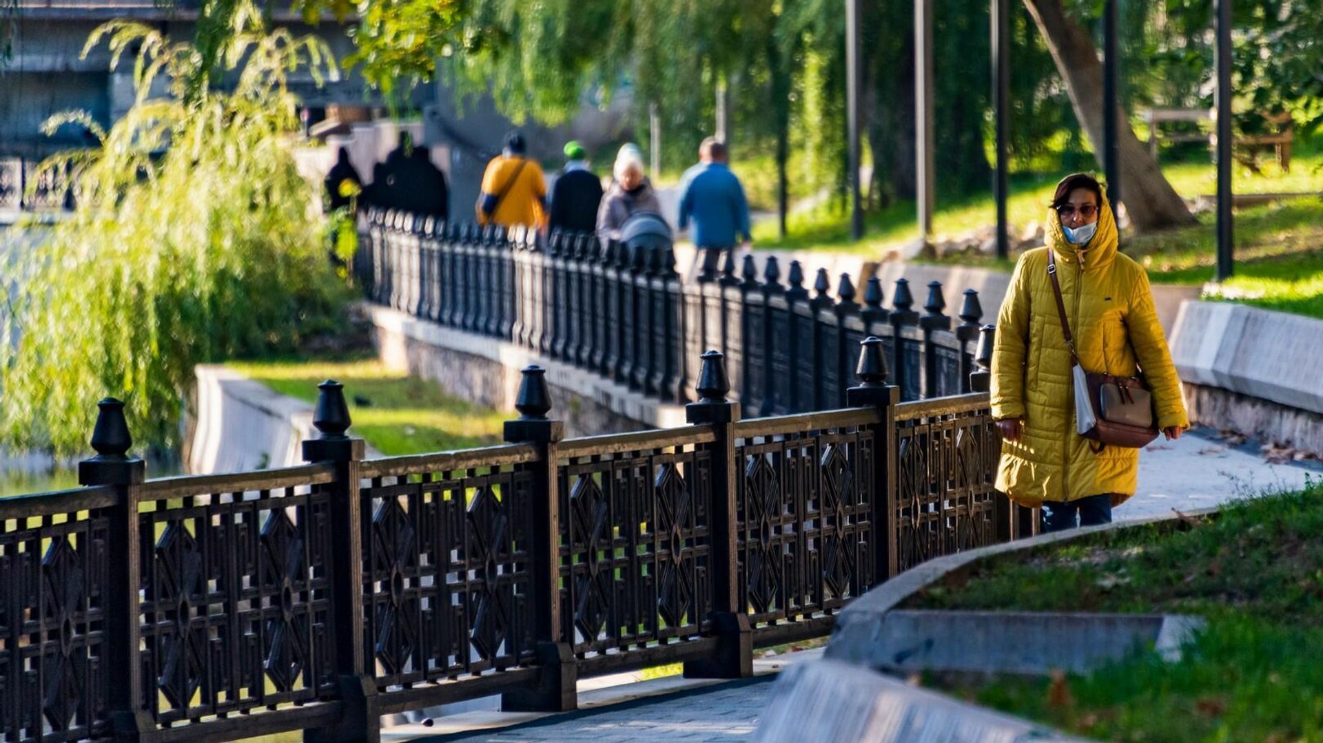 Крымчане ответили на угрозы Киева захватить Крым - РИА Новости, 1920, 14.04.2023