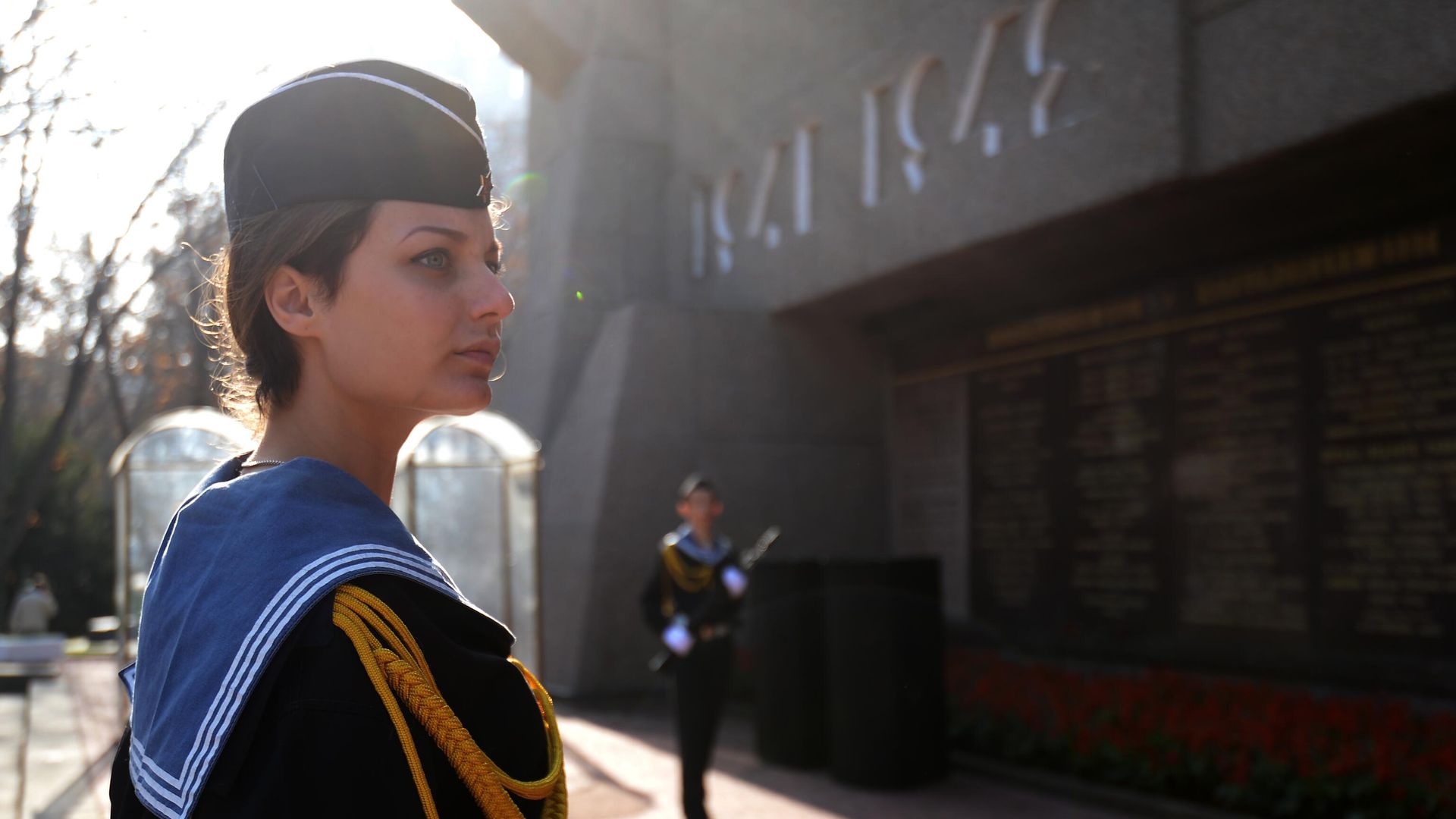 Школьники в почетном карауле на посту №1 у Мемориала героической обороны Севастополя 1941-1942 гг. - РИА Новости, 1920, 17.04.2023