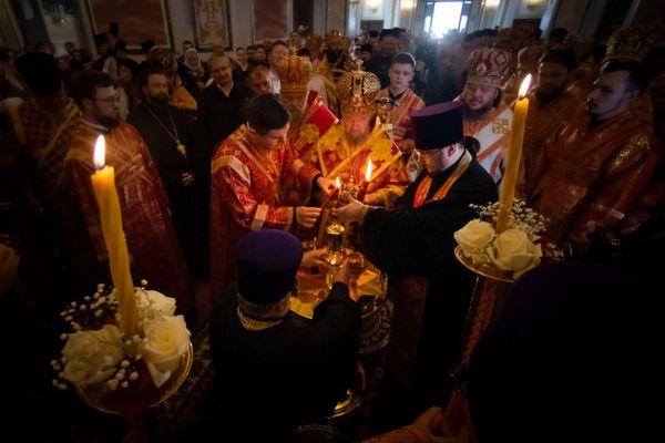 Благодатный огонь в Симферополе