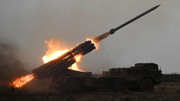 Работа артиллерийских расчетов в зоне СВО