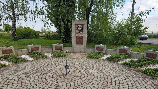 Вандалы осквернили советское воинское захоронение в Эбензее (Нижняя Австрия)