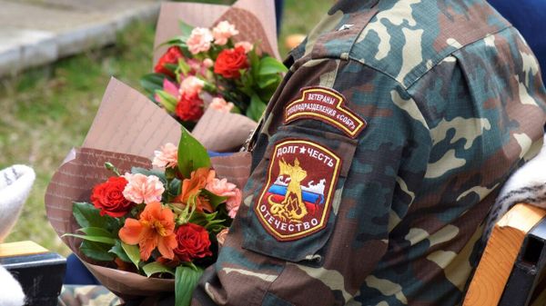 Военнослужащий
