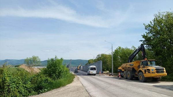 Строящийся участок трассы Таврида в Севастополе