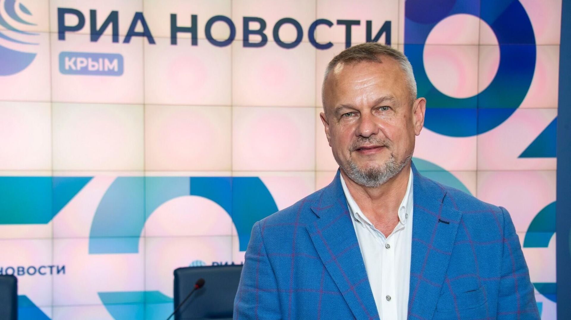 Глава военно-гражданской администрации Новой Каховки Херсонской области Владимир Леонтьев - РИА Новости, 1920, 19.05.2023