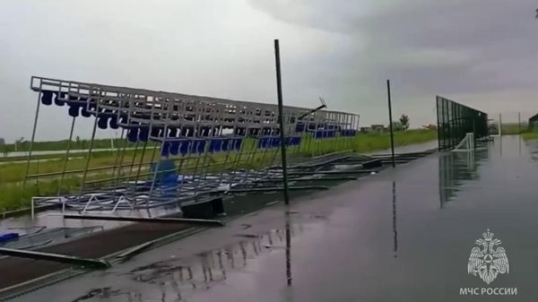 Место обрушения трибуны в Ростове-на-Дону