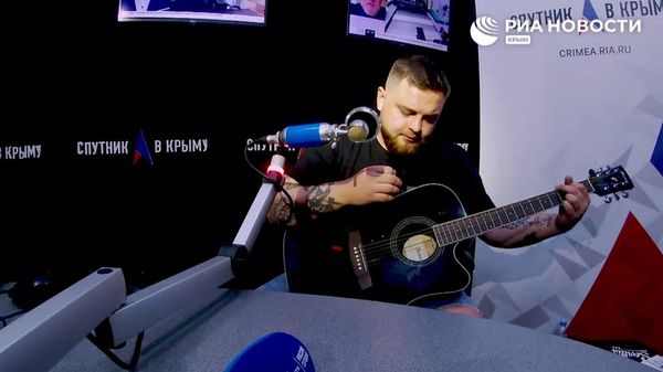 Музыкант Александр Иванов