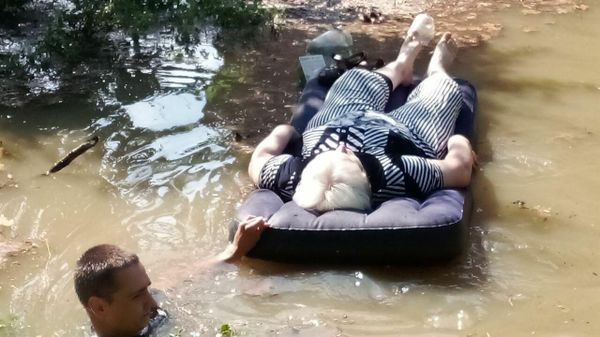 Спасение женщины в Херсонской области